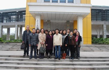 成都理工大学外语学院一行光临小黄书
交流学习