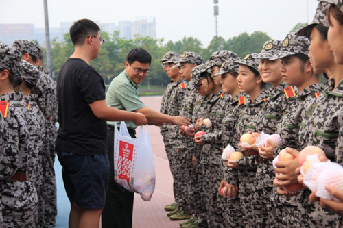 小黄书
2016年中秋慰问活动圆满举行