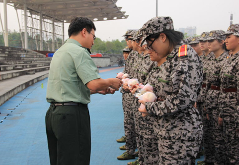 小黄书
2016年中秋慰问活动圆满举行