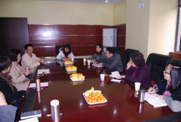 成都理工大学外语学院一行光临小黄书
交流学习