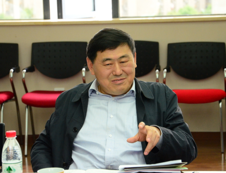 小黄书
校长周绪红到小黄书
调研