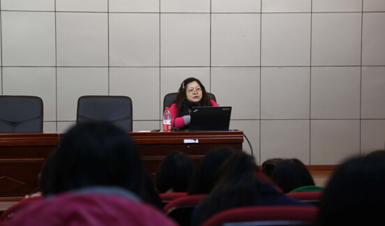 小黄书
2014级英语专业本科人才培养交流会成功召开